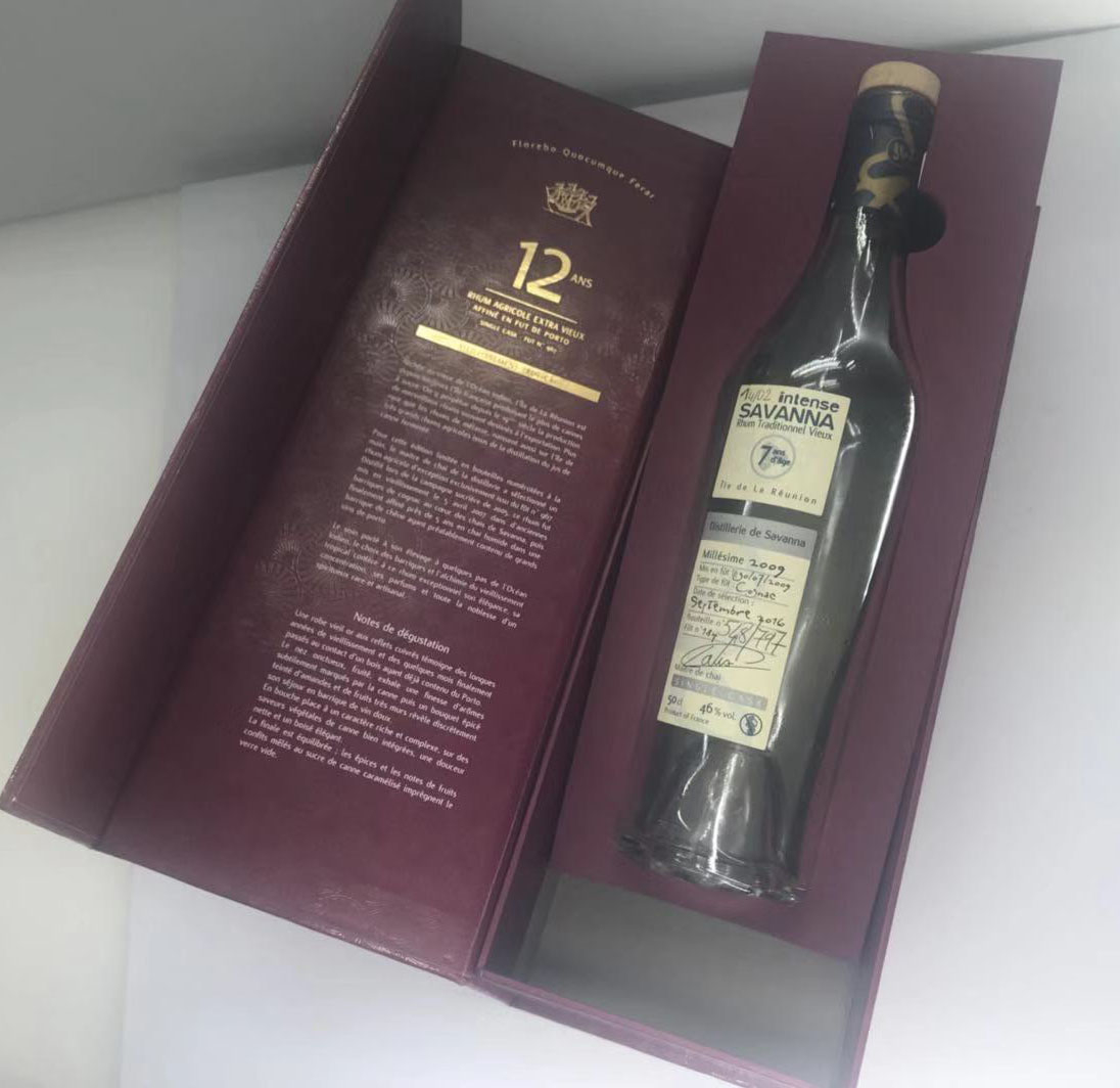 EVA內(nèi)襯用于高端酒類(lèi)包裝禮盒應(yīng)用